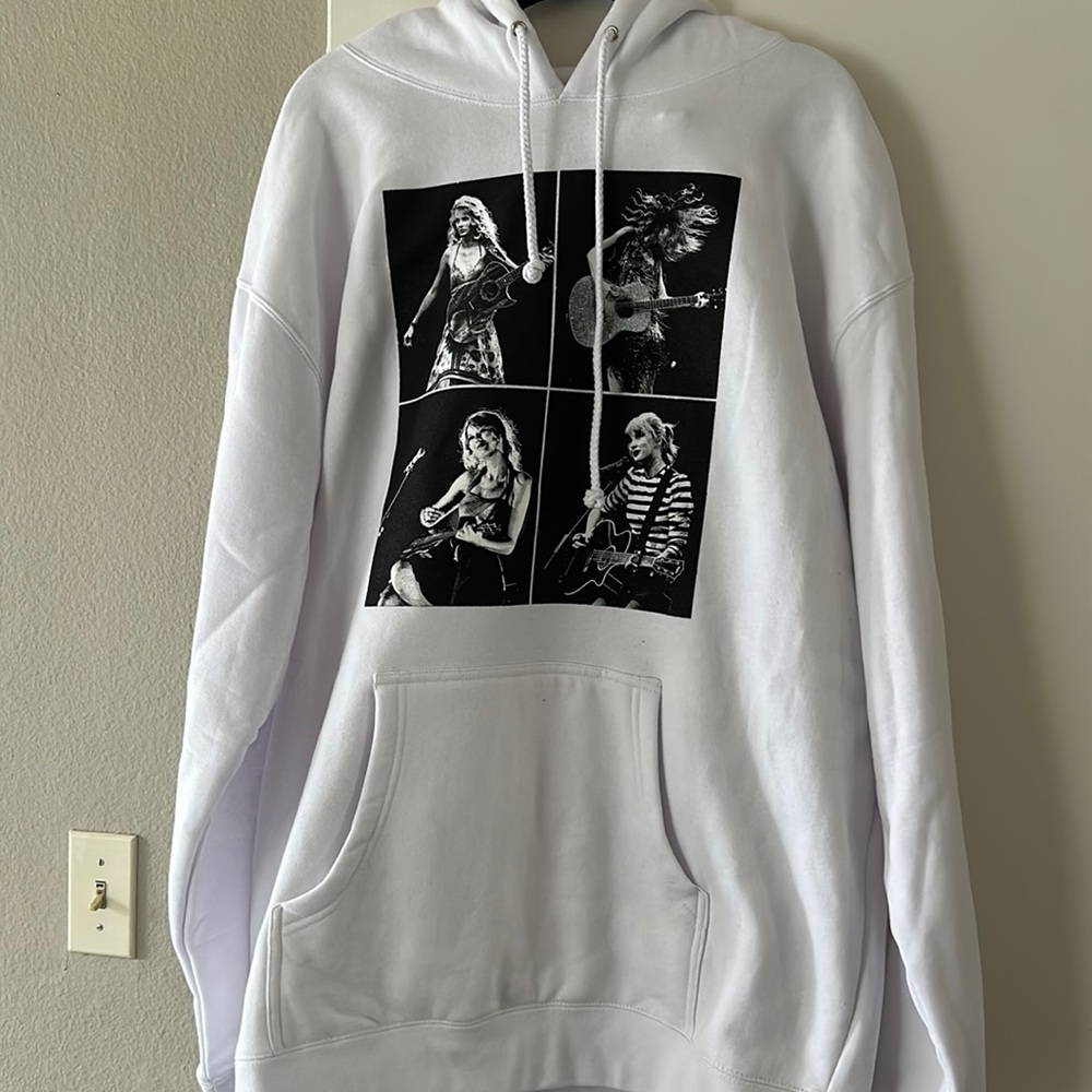 Taylor Swift Eras Tour Hoodie size XL